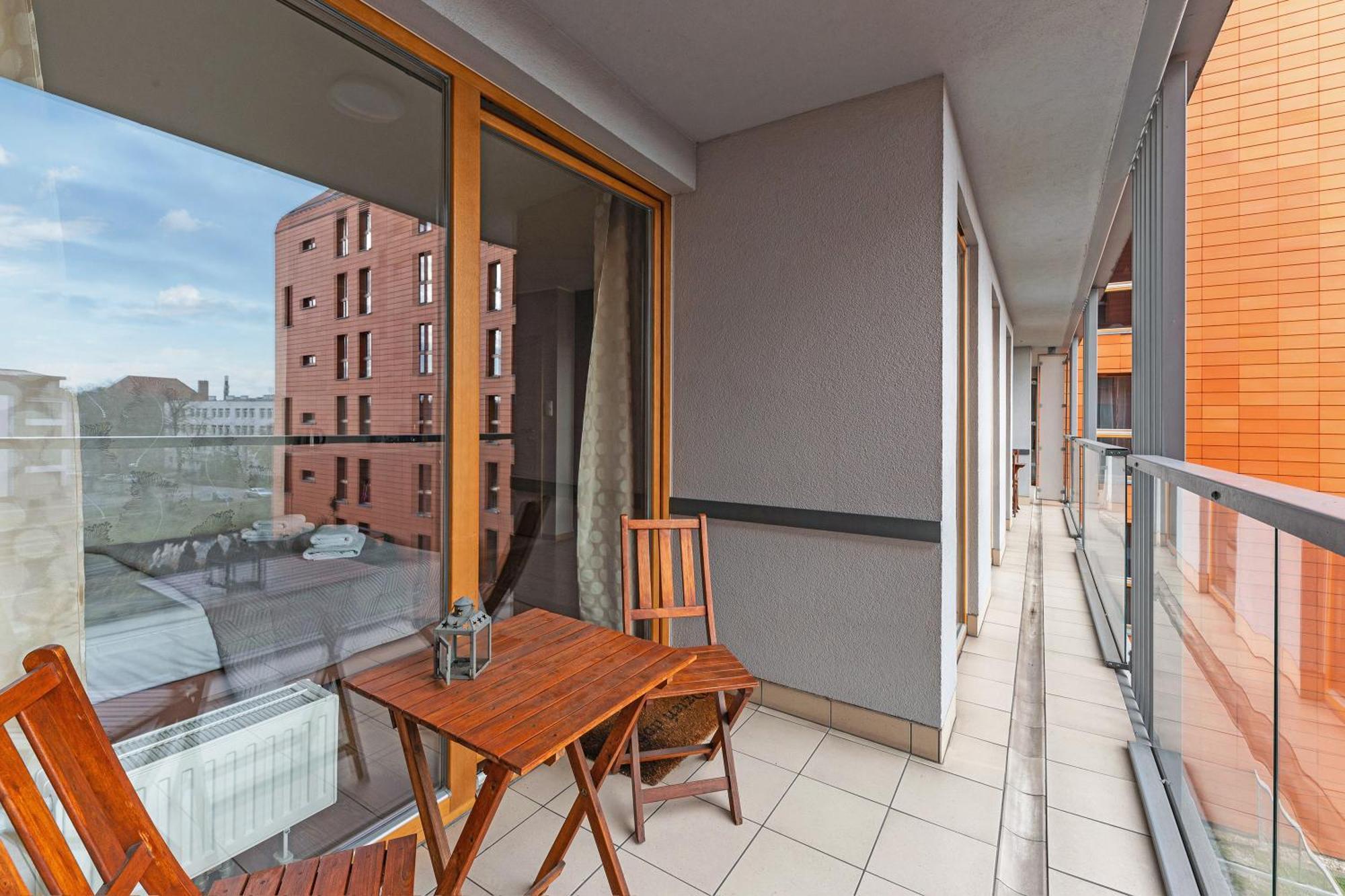 Flatbook - City Center Apartments Dwie Motlawy กดัญสก์ ภายนอก รูปภาพ